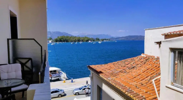 Двухместный номер Standard с балконом The Manessi City Boutique Hotel
