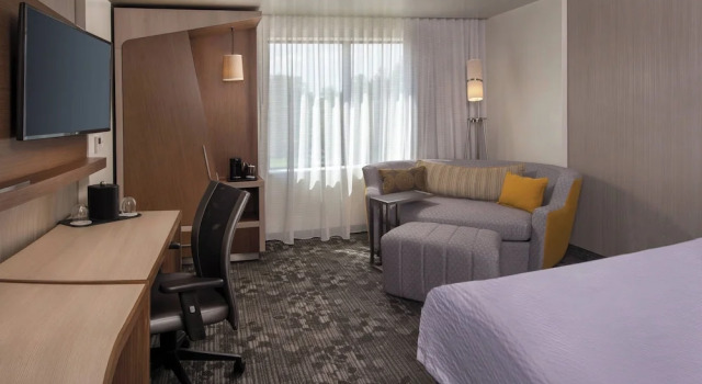 Двухместный номер Standard Courtyard by Marriott Hershey Chocolate Avenue