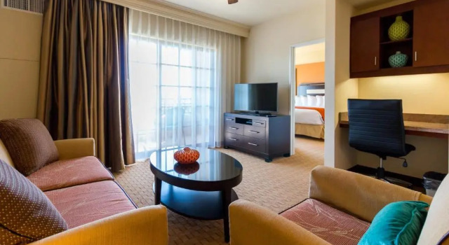 Люкс с 2 комнатами Marbrisa Carlsbad Resort