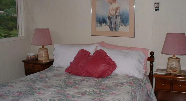 Tree Tops Bed & Breakfast, Varaa Hotelli  