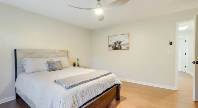 Mid-century Modern Luxe Retreat w/ Hot Tub & Decks, Reserva ahora Hotel Sandy Springs 