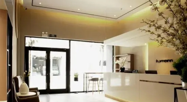 Homeinn · neo (Zhaoqing Seven Star Cave Paifang Xinghu International Plaza)