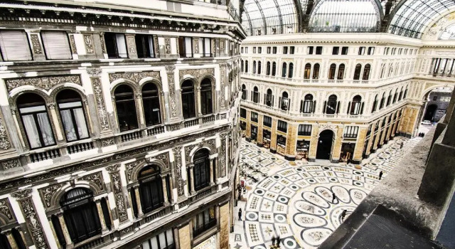 Номер Deluxe Domus Sibyllina, Galleria Umberto I