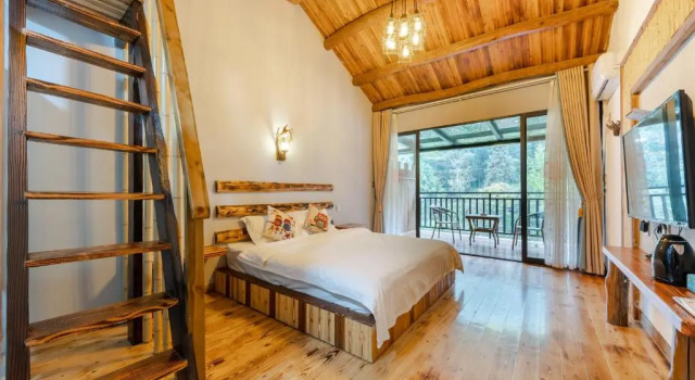 Семейный номер Standard с балконом Joy House Villa