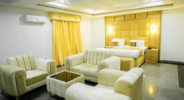 Immaculate Excellence Luxury Hotel