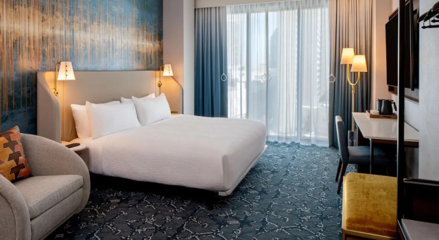 Люкс Tempo By Hilton Nashville Downtown