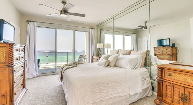 Апартаменты Oceanfront Destin Condo With Pool & Beach Access