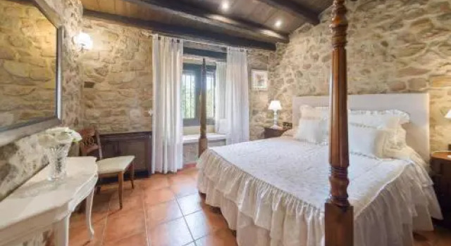 Cal Bisbe, Rezervați Hotel Capmany Alt Empordà