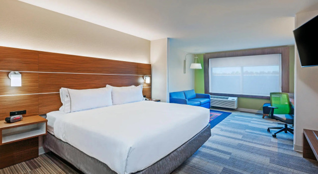 Люкс Holiday Inn Express & Suites Tulsa West - Sand Springs by IHG