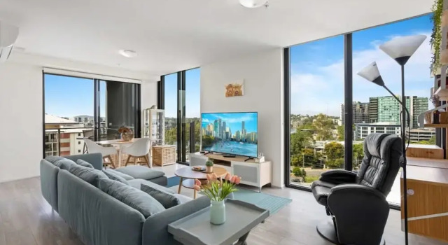 Spaciously Bright 1-bed Apartment