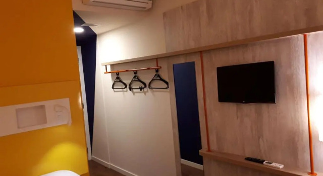Номер Standard ibis budget Manhuaçu