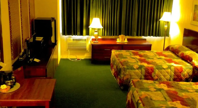 Четырёхместный номер Standard Baxter Park Inn