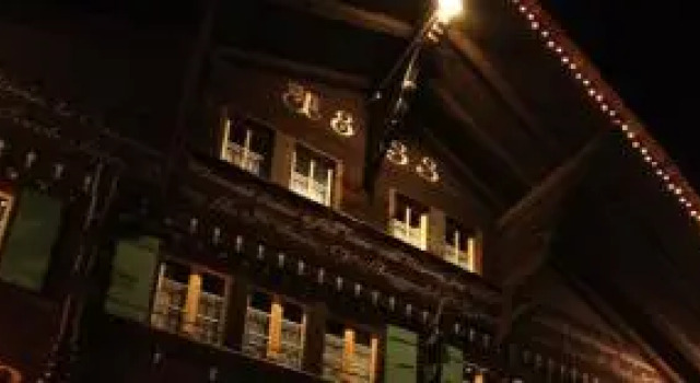 Auberge de L'Ours, Varaa Hostelli  