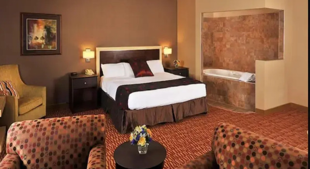 Номер Standard Lakeside Hotel Casino, a Travelodge by Wyndham