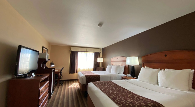 Четырёхместный номер Standard Best Western Manhattan Inn