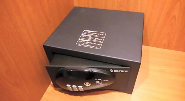 Номер Classic MRT Hotel