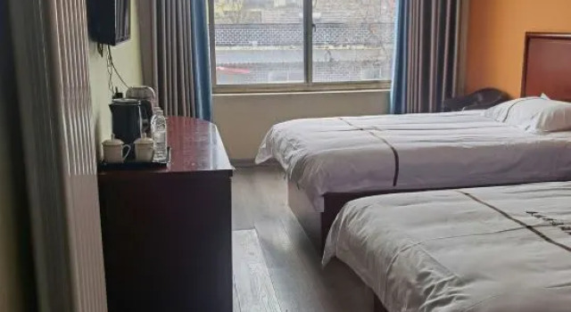Blue Lake Star Hotel, Prenota Hotel Hotel a Shandong con parcheggio, Parcheggio