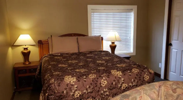 Студия Deluxe Malahat Bungalows Motel
