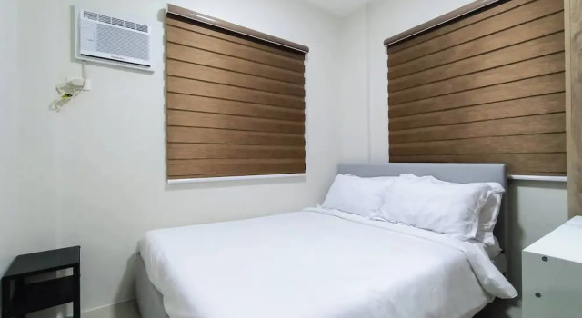Manzil Anilao Unit 1 - Ground Floor 1st Room, Book Apartment Mabini 