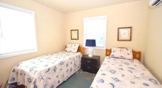 Bayshore Drive 211 3 Bedroom Home by RedAwning