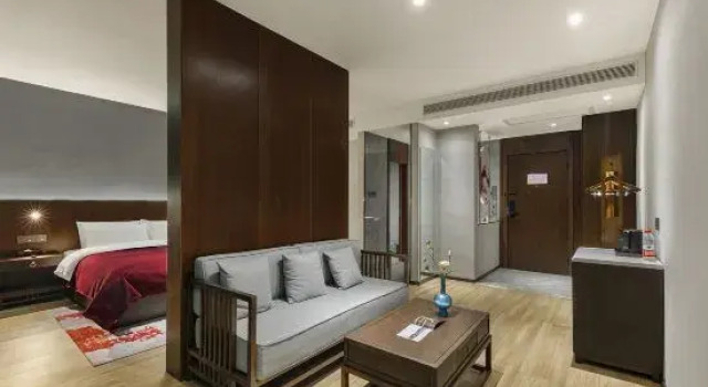 Люкс QIANNA HOTEL FINE
