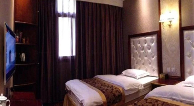 Zitong Ouyuelai Hotel, Varaa Hotelli Hotellit Sichuan pysäköinnillä, Pysäköinti
