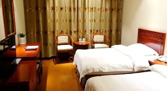GreenTree Aliiance Weifang Zhucheng Heping Street Huayang Hotel, Varaa Hotelli Zhucheng Shandong