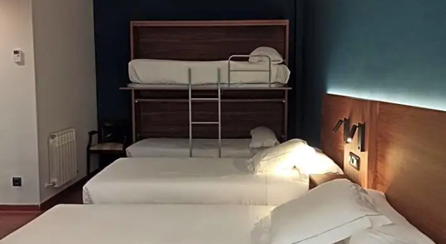 Четырёхместный номер Standard ARVA Spa París