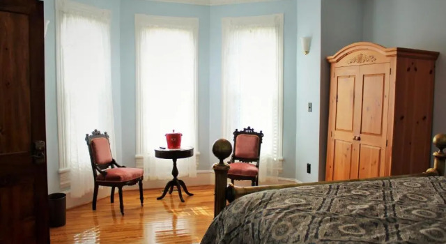 Номер Superior Hawksbill House