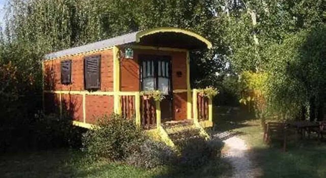 Les Brunis, Rezerwuj Hotel Hotele w Negrepelisse z basenem, Basen