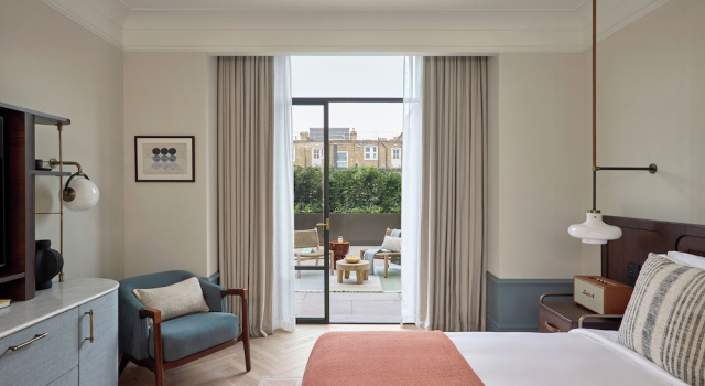 Номер Premier с балконом Six Senses London