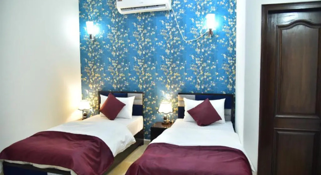 Номер Deluxe Nook Inn & Suites - 2 Min Walk From MG ROAD METRO