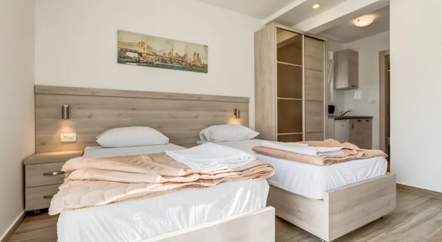 Al Mare apartments Budva, Забронировать Апартаменты/квартира Отели Старого города Будвы - Будванская ривьера с парковкой, Парковка