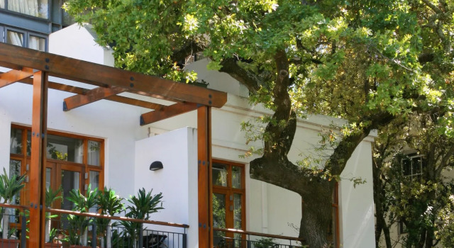 Avemore Eikehoff No 2, Забронировать Отель Отели Стелленбос с парковкой, рядом с African Art Boutique Stellenbosch, Парковка