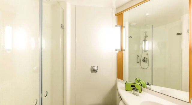 Номер Standard Ibis Lugano Paradiso