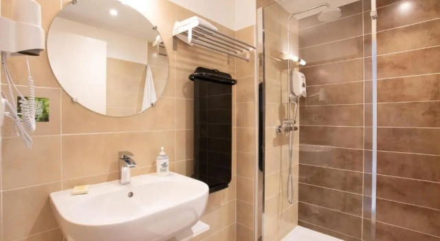 Номер Superior Logis Hotel Restaurant du Pont