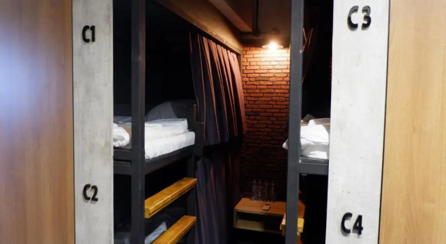 Кровать в общем номере (женский номер) bangkok bed place