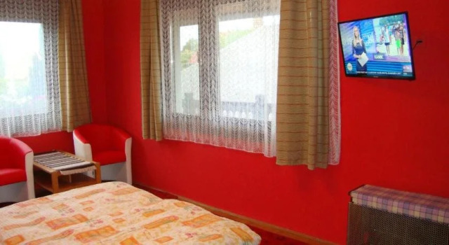 Tulipán Vendégház, Prenota Hotel Balatonboglár 