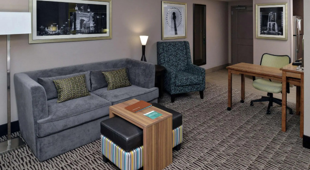 Двухместный люкс Homewood Suites by Hilton Cincinnati/Mason