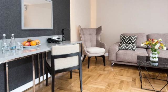 Люкс Deluxe с балконом и с видом на парк SeaPark Hotel Wellness & Spa