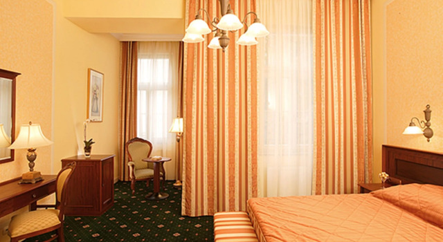 Humboldt Park Hotel And Spa