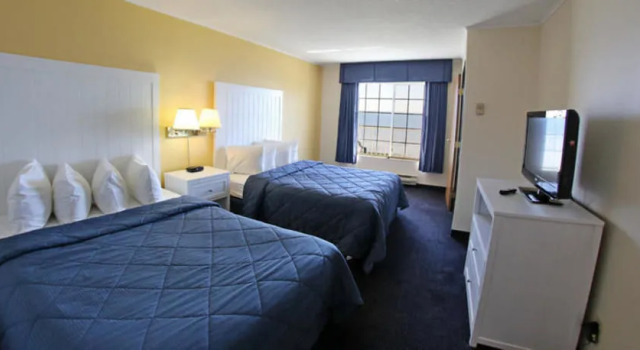 Breakers Resort - Lakeside, Забронировать Курортный отель Отели в центре Сент-Игнас, в центре, Парковка