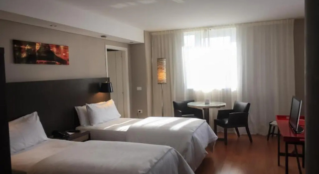 Двухместный номер Standard AXSUR Design Hotel