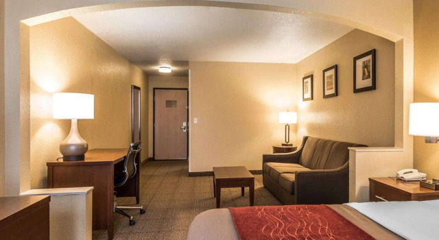 Двухместный люкс Quality Inn & Suites Bethany