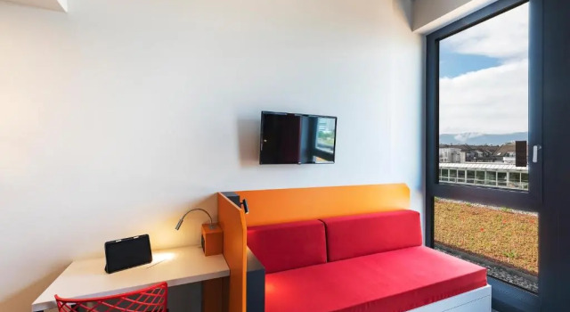 Трёхместный номер Standard MEININGER Hotel Genève Centre Charmilles