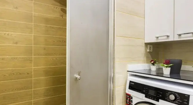 Sleek and Central Flat with Backyard in Besiktas, Забронировать Отель Отели Бешикташ 3 звезды, рядом с Стадион Иненю, 3*