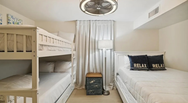 Dolphin Point 203c 2 Bedroom Condo by RedAwning, Rezerwuj Apartament Destin Emerald Coast