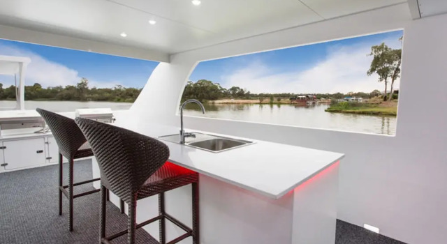 Коттедж Platinum All Seasons Houseboats