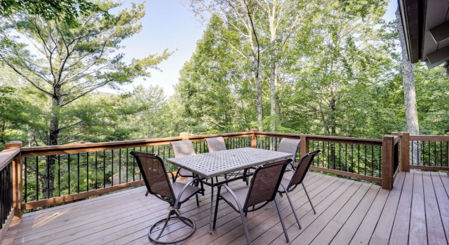 Коттедж 2 Decks, Mountain View: Beech Mountain Cabin!