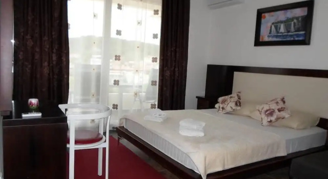 Двухместный номер Standard Apartments and Rooms Four Roses
